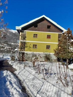 Hotels in Gravere